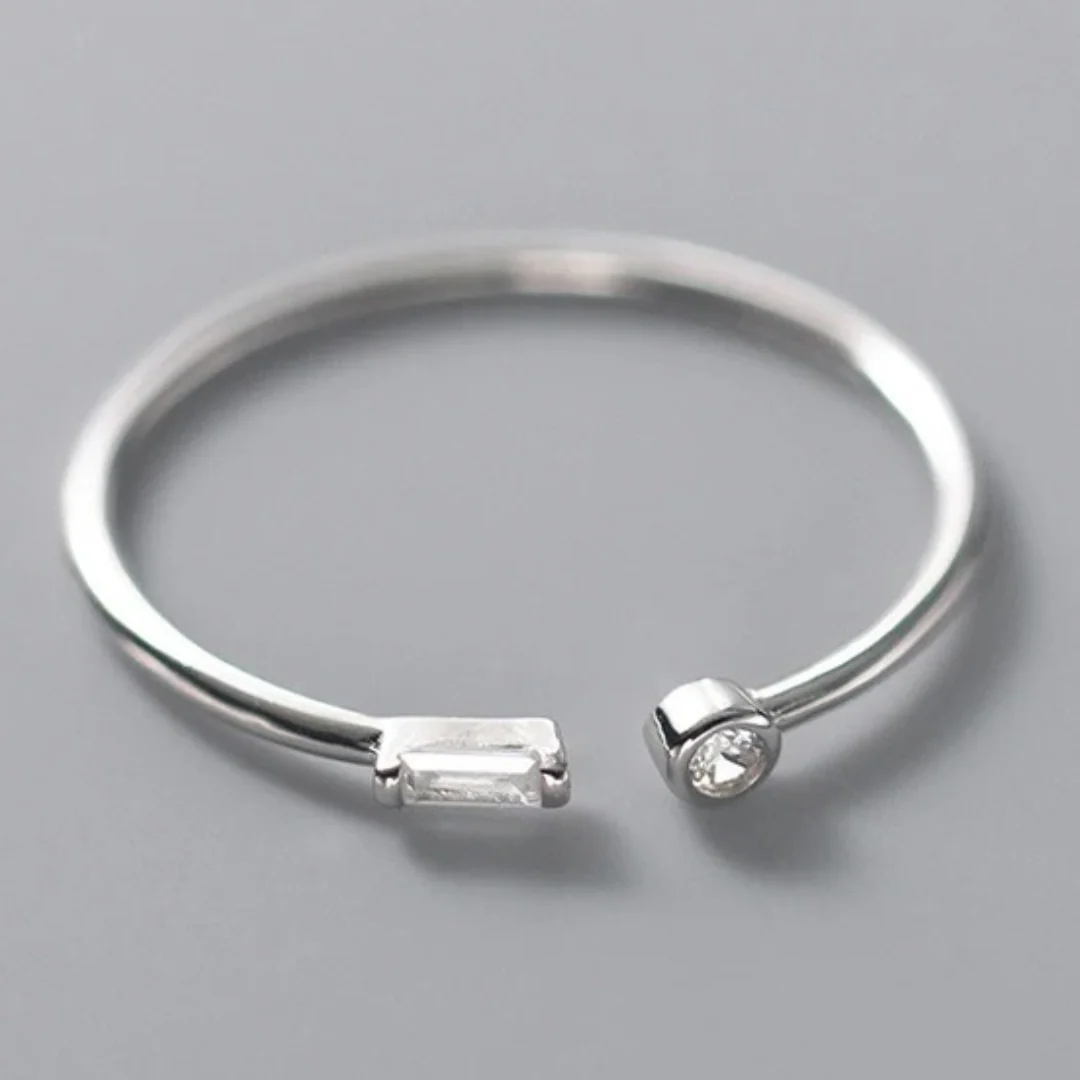 Adjustable 925 Silver Ring with 2 Beautiful Zirconia - Image 2