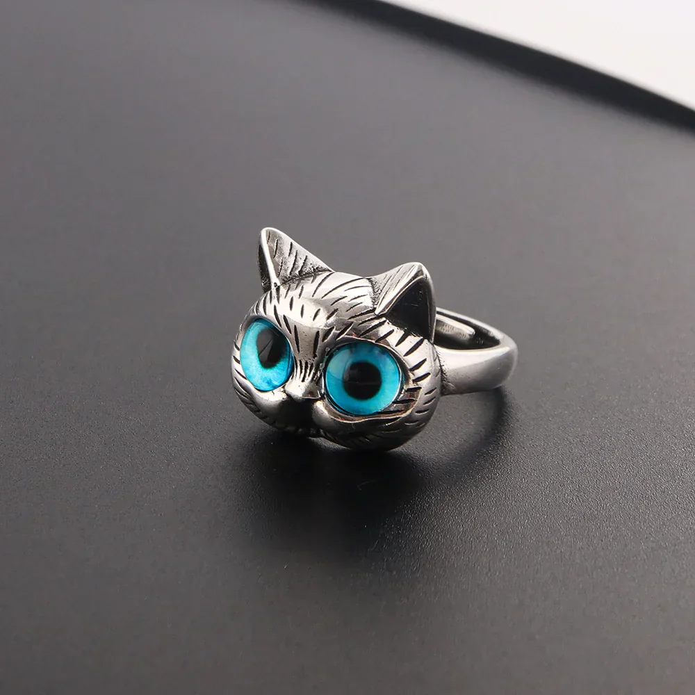 Blue-Eyed Cat Ring – Playful Vintage Silver Animal Ring for Cat Lovers - Image 2