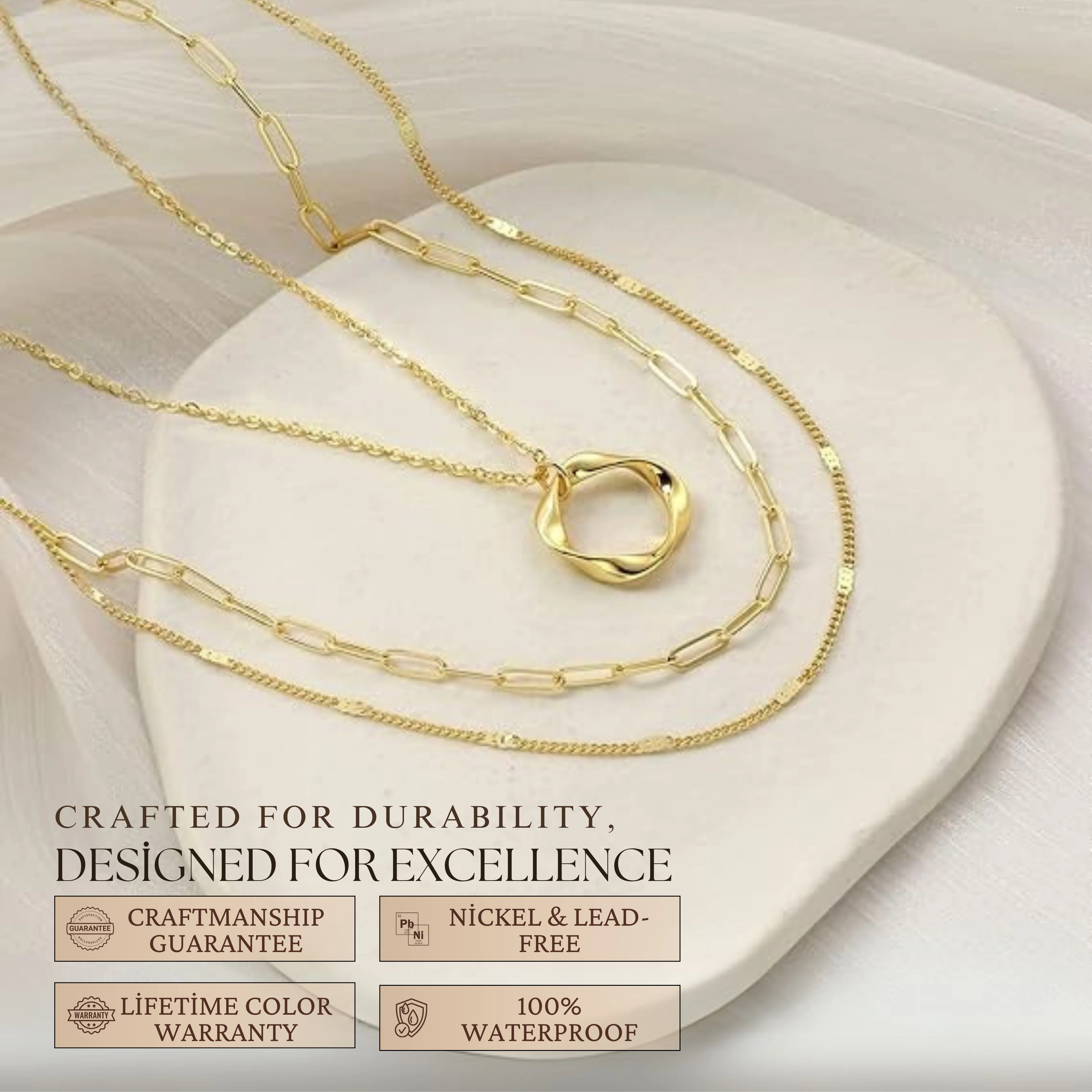 Carmen - Vintage Necklace with Chain and Gold Plated Pendant - Image 3