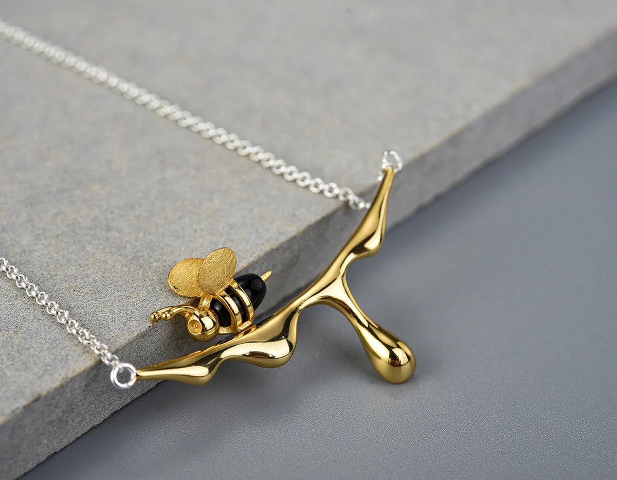 Dripping Honey & Bee Necklace - Image 4