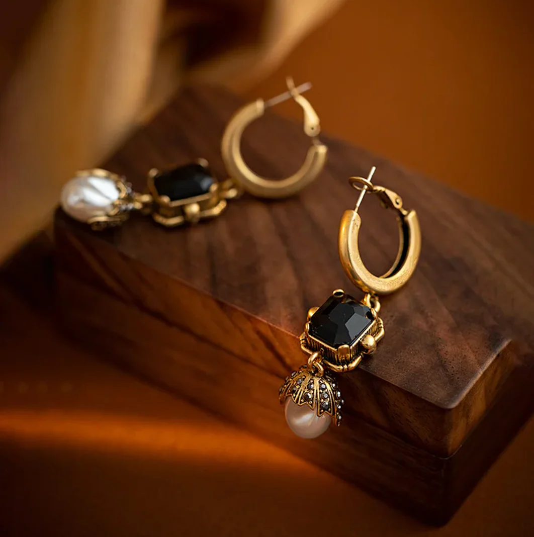 Long 18K Gold Plated Earrings with Pearl and Black Crystal