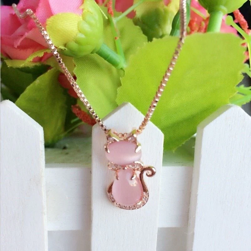 Pink stone lovely cat necklace with zircon - Image 3
