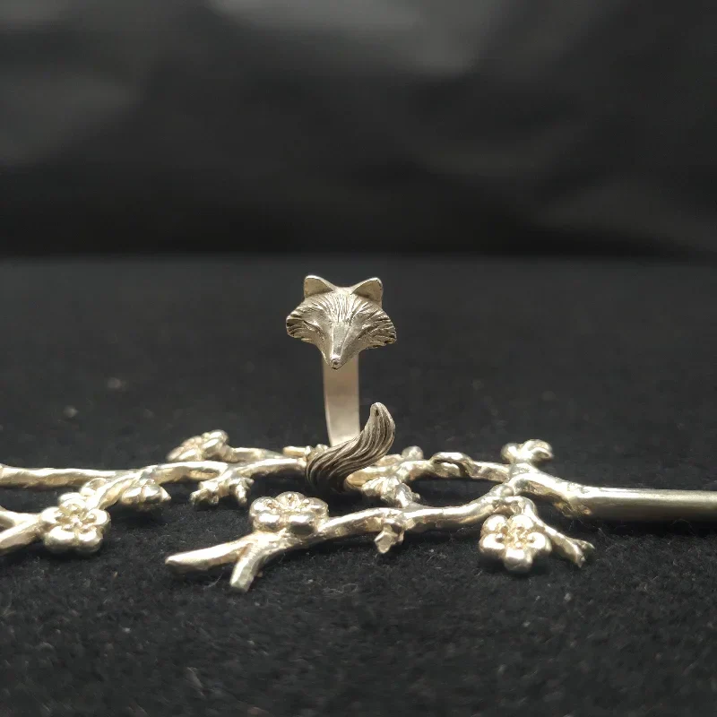 Silver Fox Ring for Women - Image 3