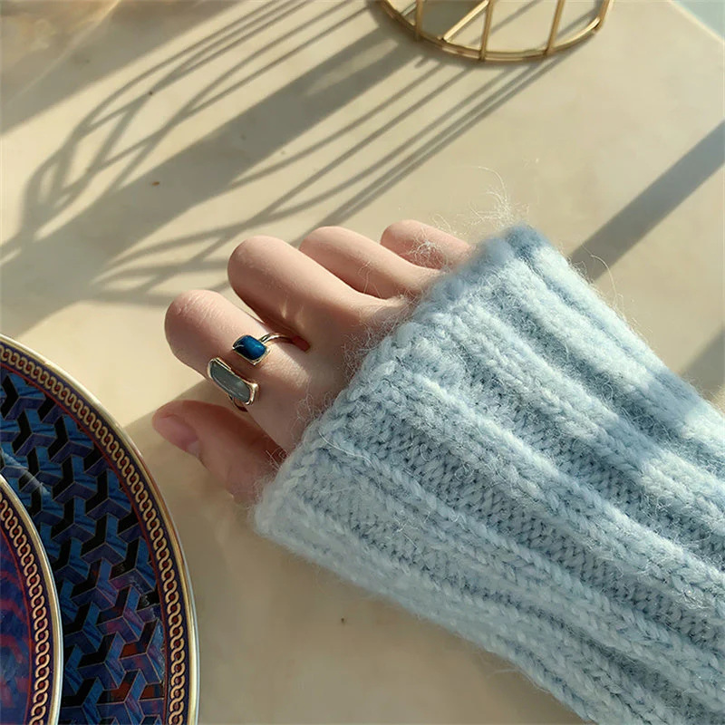 Vintage Gold Ring with Blue Opal - Image 3