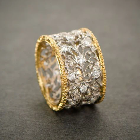 Vintage Ivy Crystal and Gold Ring